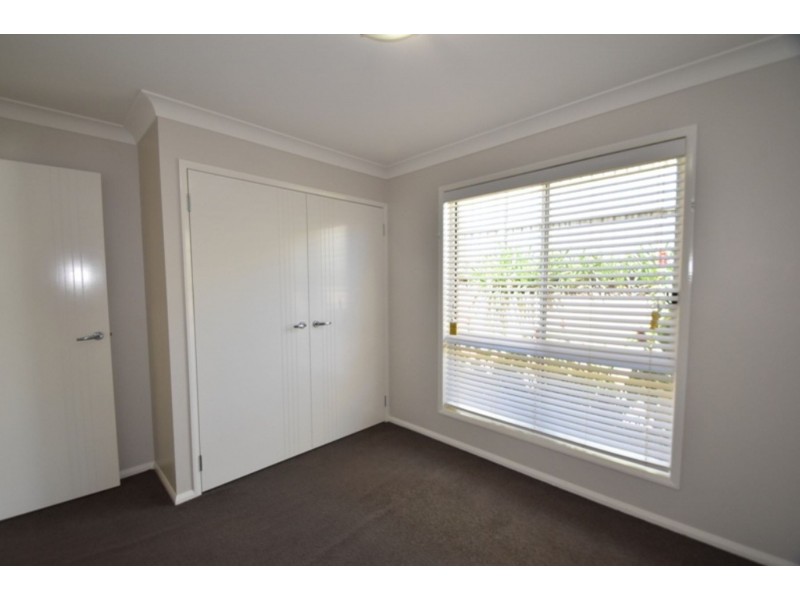 5 Nabiac Close, Kearneys Spring QLD 4350