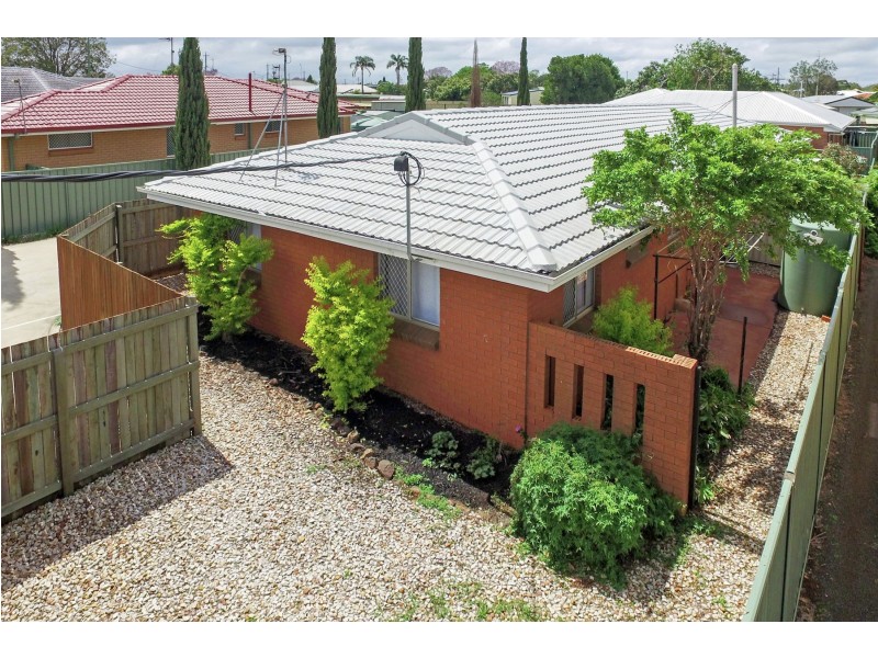 1/160 Drayton Road, Harristown QLD 4350