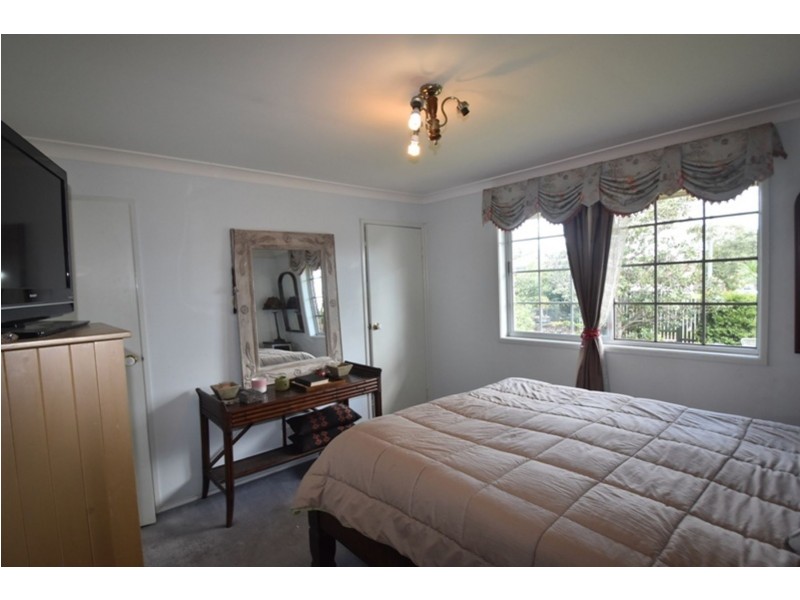 53B Jellicoe St, Mount Lofty QLD 4350