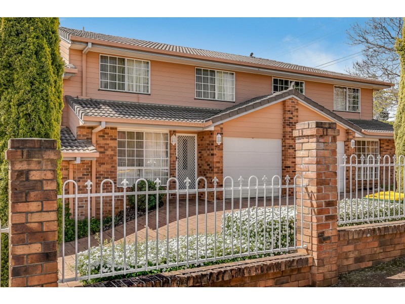 2/2-6 Roser Close, Kearneys Spring QLD 4350