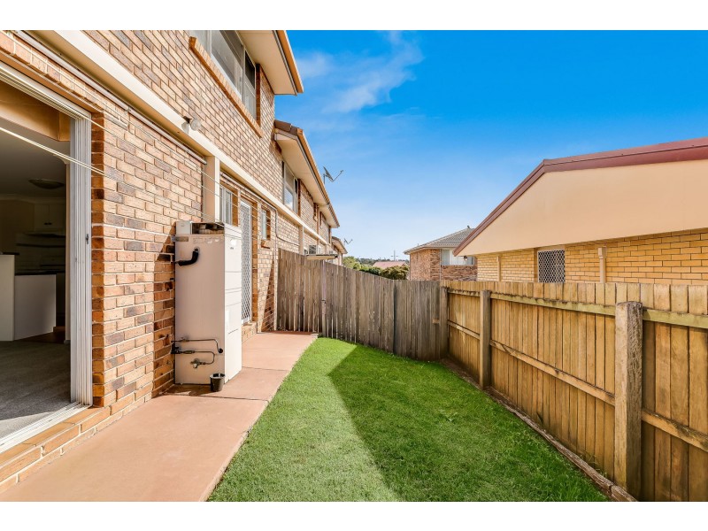 2/2-6 Roser Close, Kearneys Spring QLD 4350