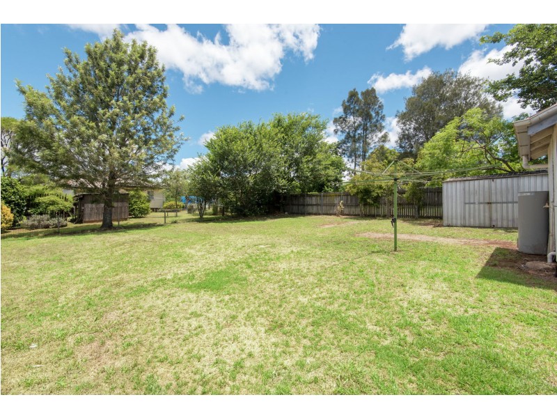 8 Sheehan Street, South Toowoomba QLD 4350