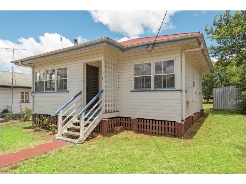 8 Sheehan Street, South Toowoomba QLD 4350