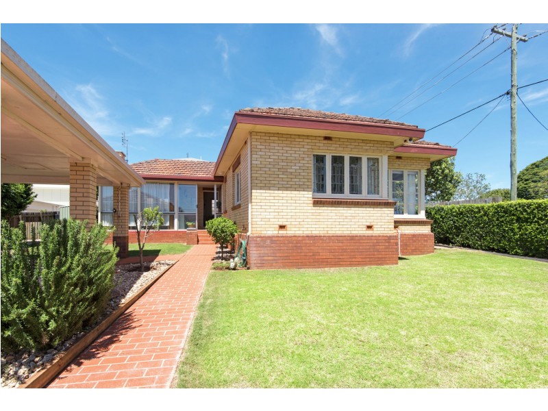 12 Burke Street, Rangeville QLD 4350