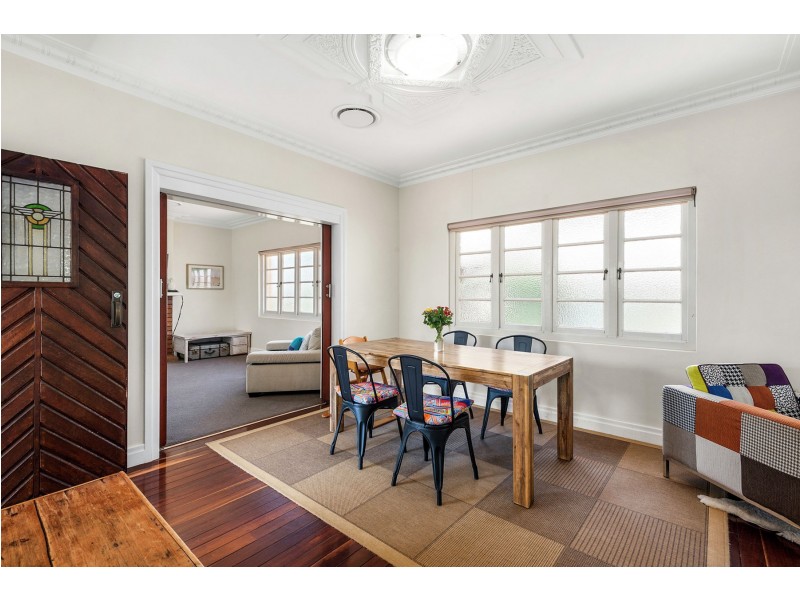 12 Burke Street, Rangeville QLD 4350