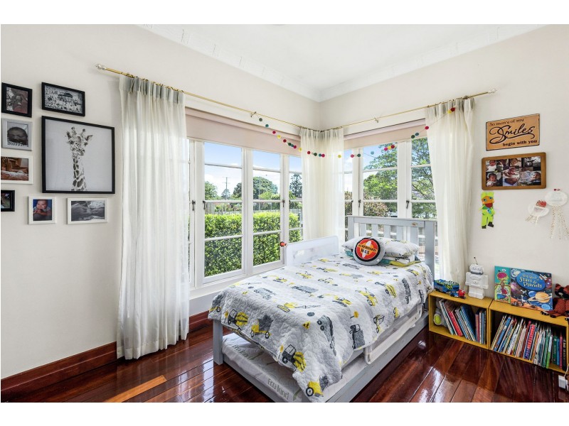 12 Burke Street, Rangeville QLD 4350