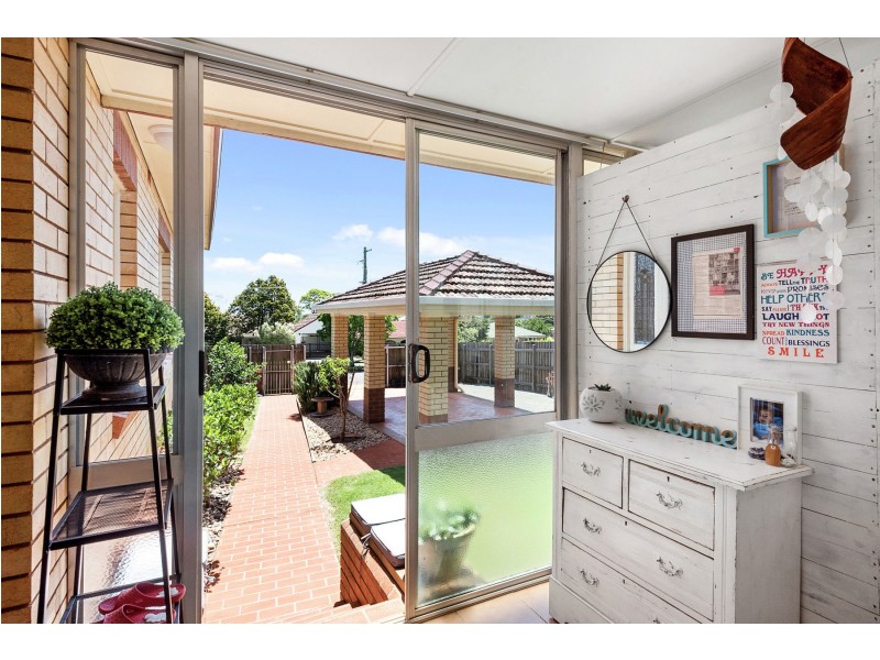 12 Burke Street, Rangeville QLD 4350