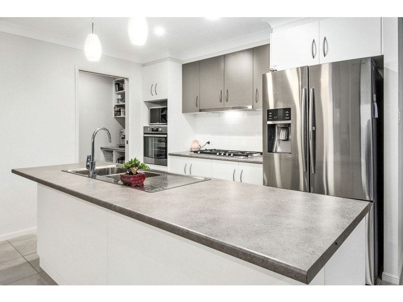 82 Shoesmith Road, Westbrook QLD 4350