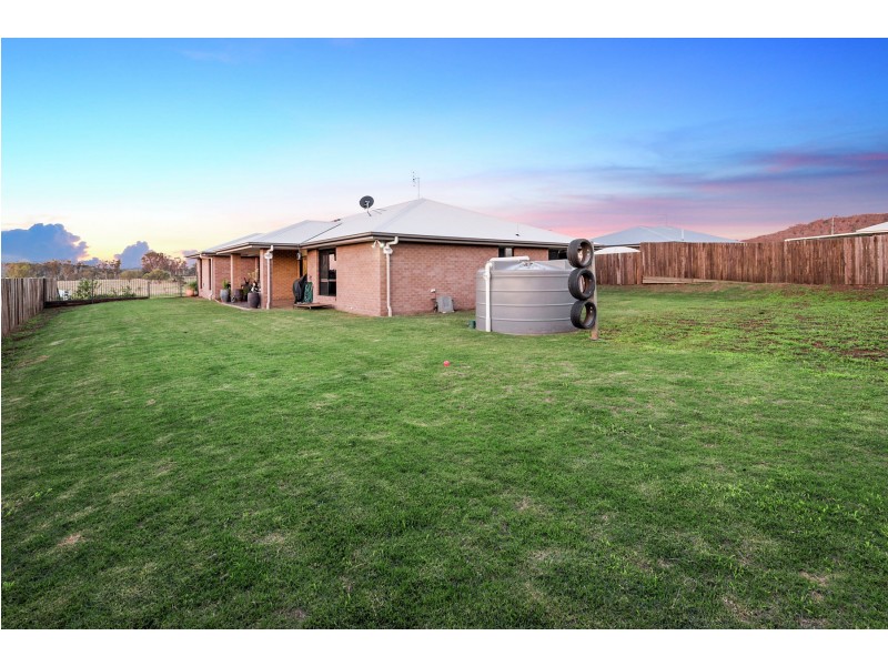 82 Shoesmith Road, Westbrook QLD 4350