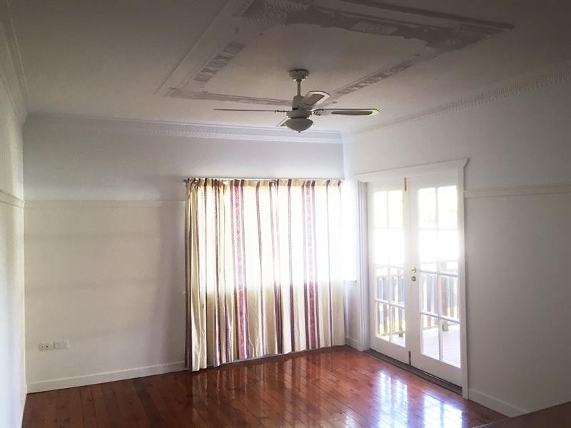 14 Second Ave, Harristown QLD 4350