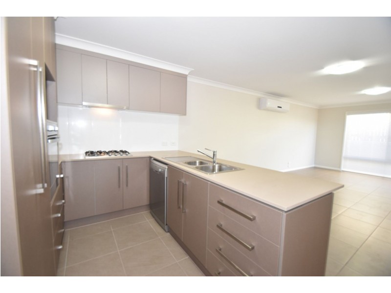 1/9 Cardamon Crescent, Glenvale QLD 4350