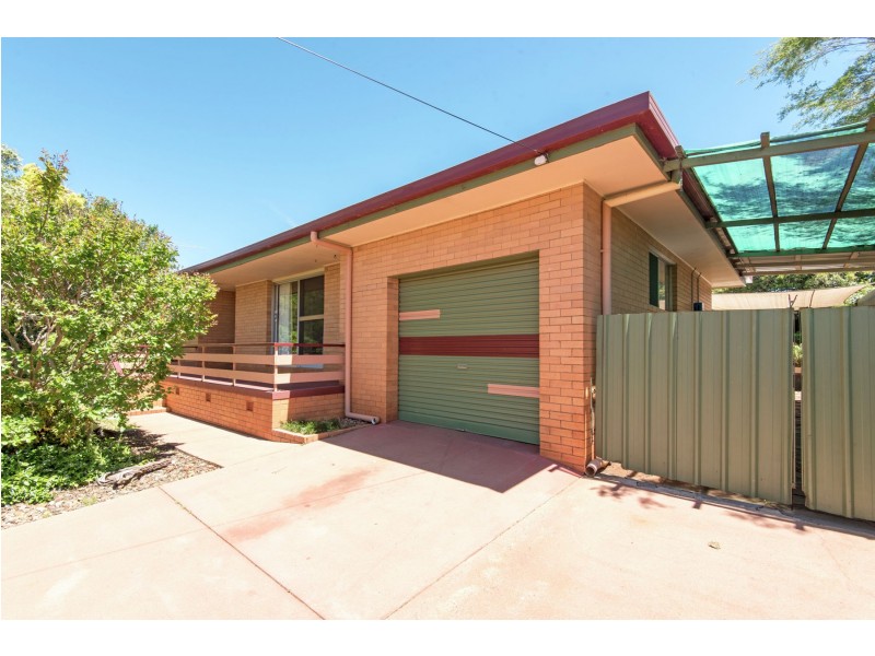 27 Mott Crescent, Rockville QLD 4350