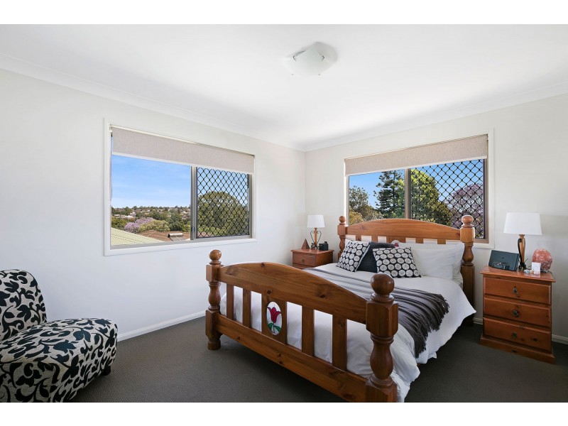 2/74 Ipswich Street, East Toowoomba QLD 4350