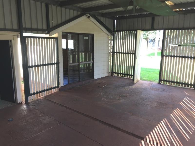 220 Bridge St, Newtown QLD 4350