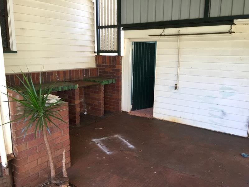 220 Bridge St, Newtown QLD 4350