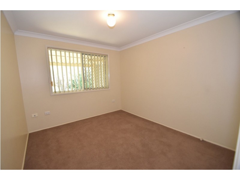 2/5 Beer Court, Kearneys Spring QLD 4350