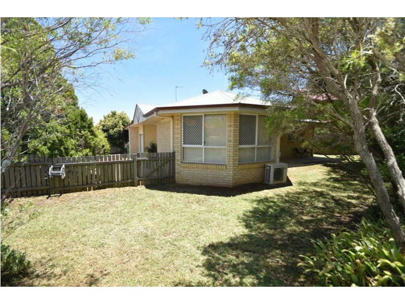 2/5 Beer Court, Kearneys Spring QLD 4350