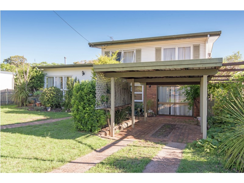 6 Coates Street, Kearneys Spring QLD 4350