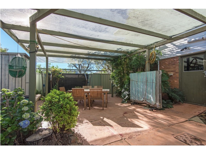 6 Coates Street, Kearneys Spring QLD 4350