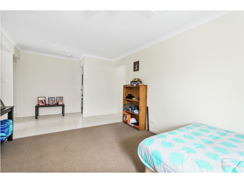 12 Farrer Street, Cranley QLD 4350