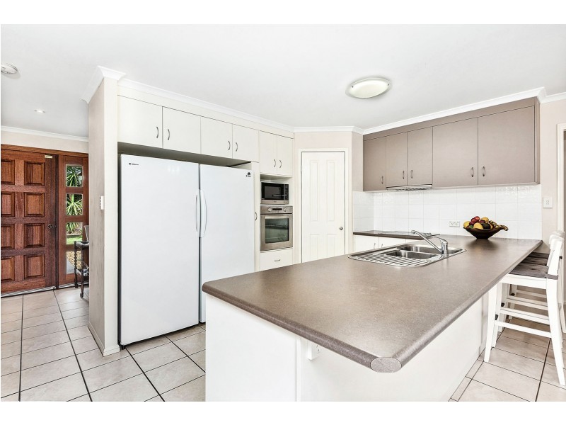 24 Tennyson Court, Westbrook QLD 4350