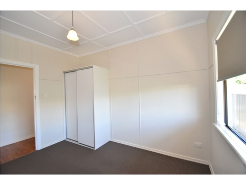 17 Searle Street, South Toowoomba QLD 4350