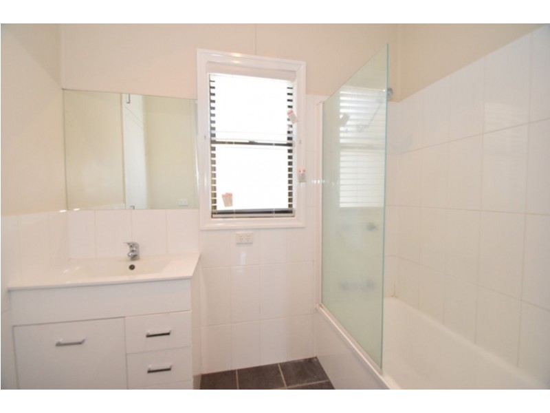 17 Searle Street, South Toowoomba QLD 4350