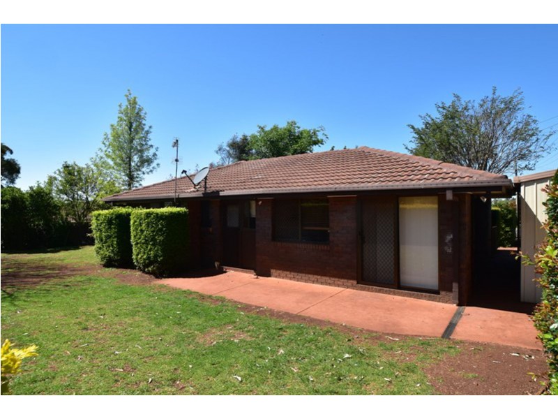 2 Lindemann Court, Wilsonton Heights QLD 4350