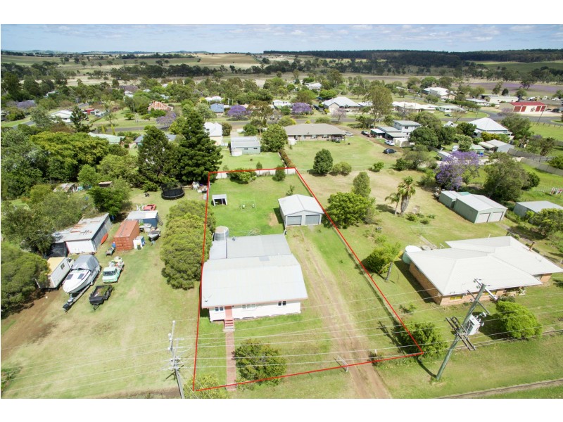 21 Daher Street, Goombungee QLD 4354