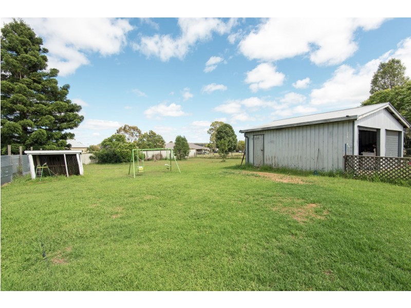 21 Daher Street, Goombungee QLD 4354