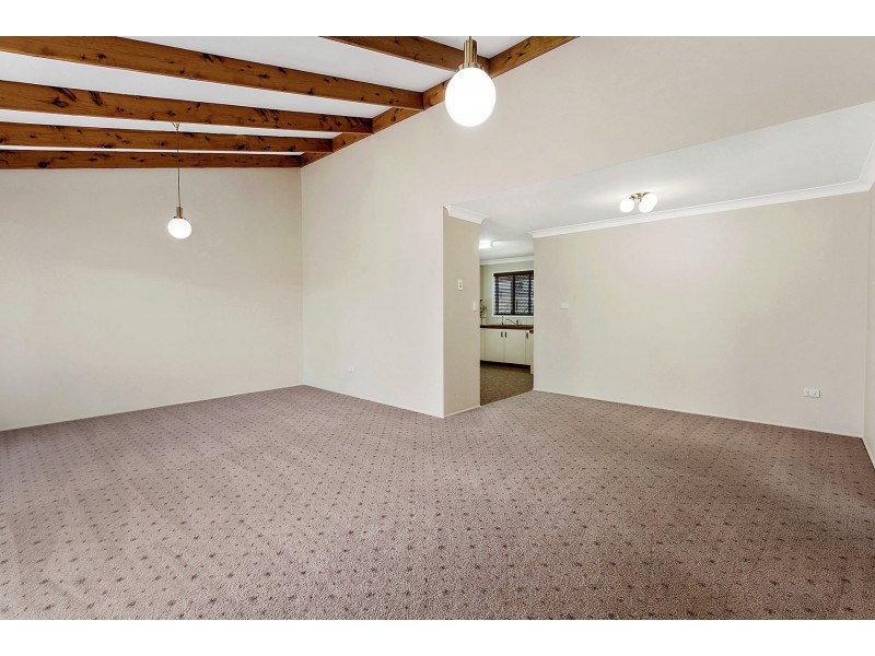 13 McIvor Street, Kearneys Spring QLD 4350