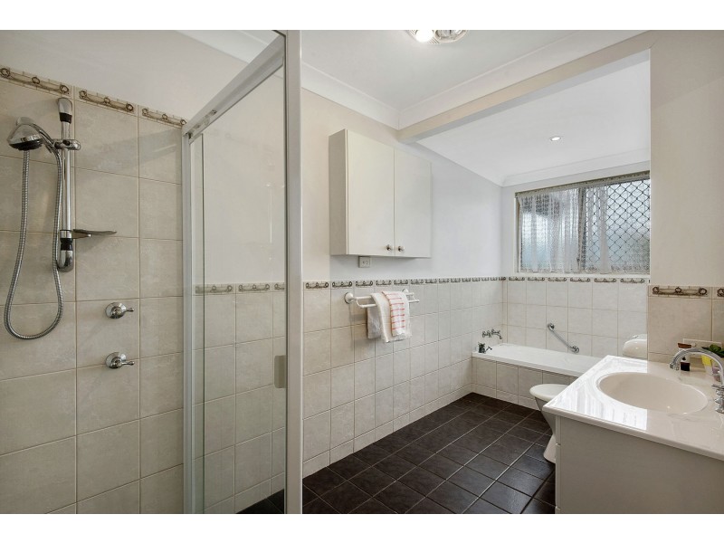 13 McIvor Street, Kearneys Spring QLD 4350