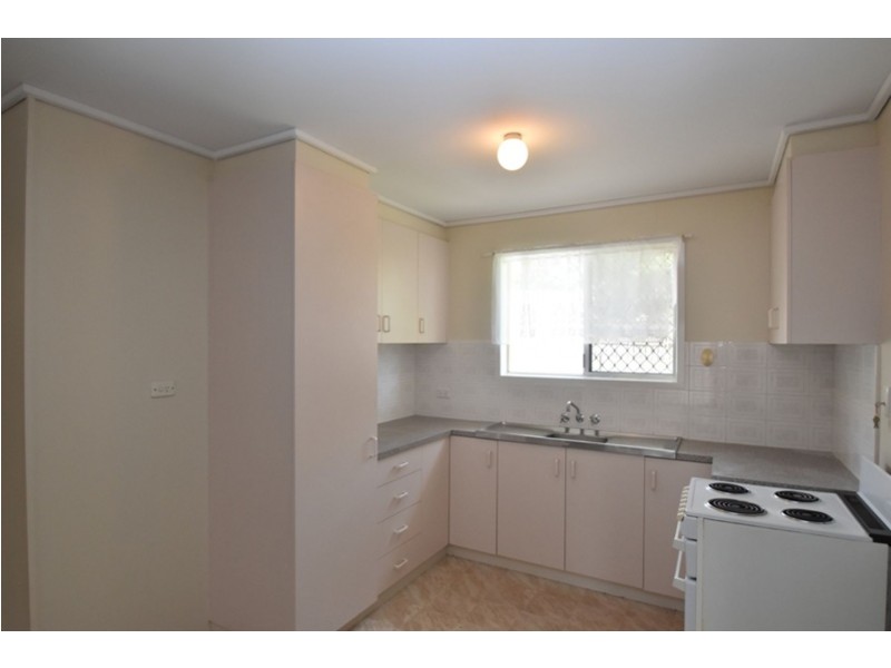 4/19 Ascot Street, Newtown QLD 4350