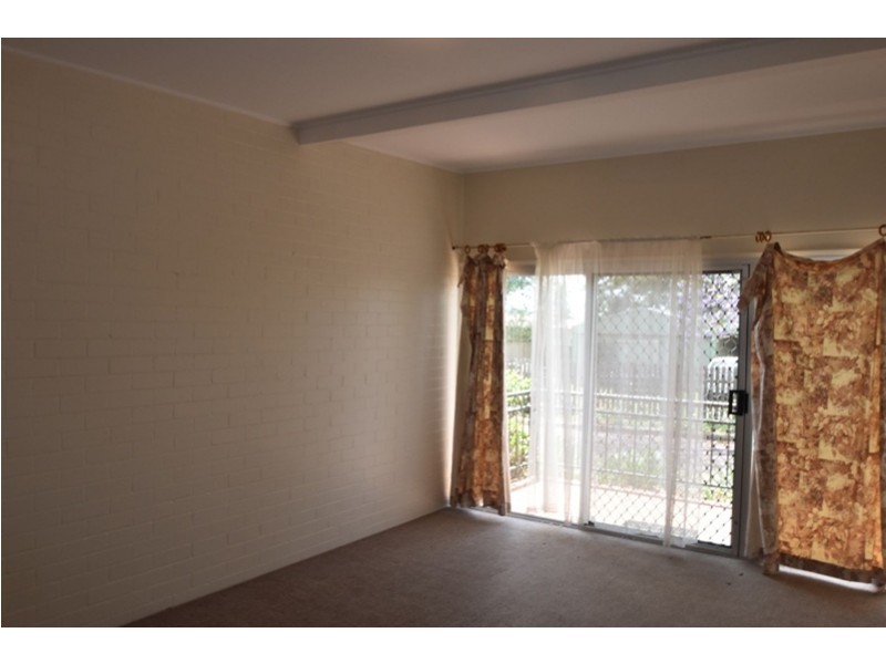 4/19 Ascot Street, Newtown QLD 4350