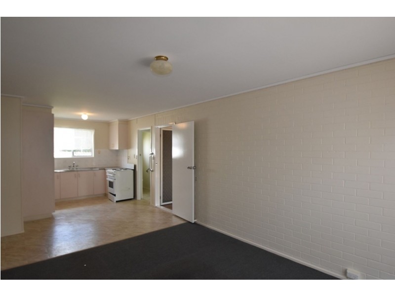 4/19 Ascot Street, Newtown QLD 4350