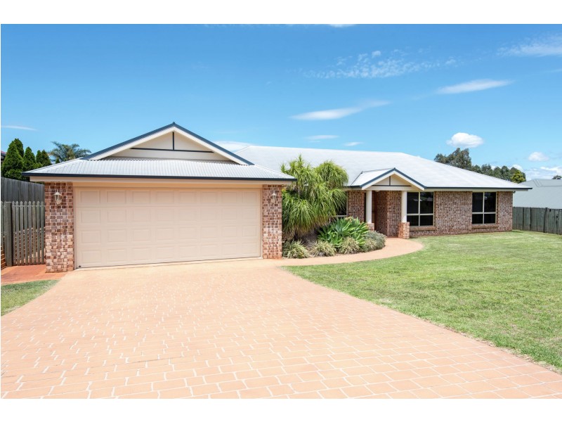 32 Macrossan Street, Cranley QLD 4350