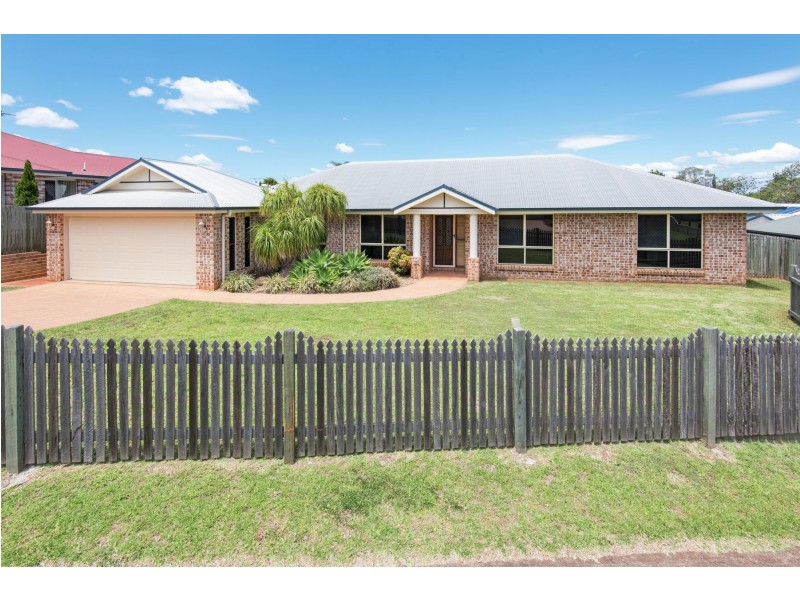 32 Macrossan Street, Cranley QLD 4350