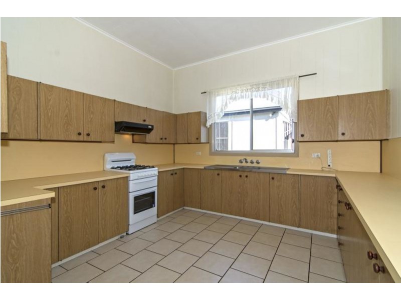 78 Geoffrey Street, Mount Lofty QLD 4350