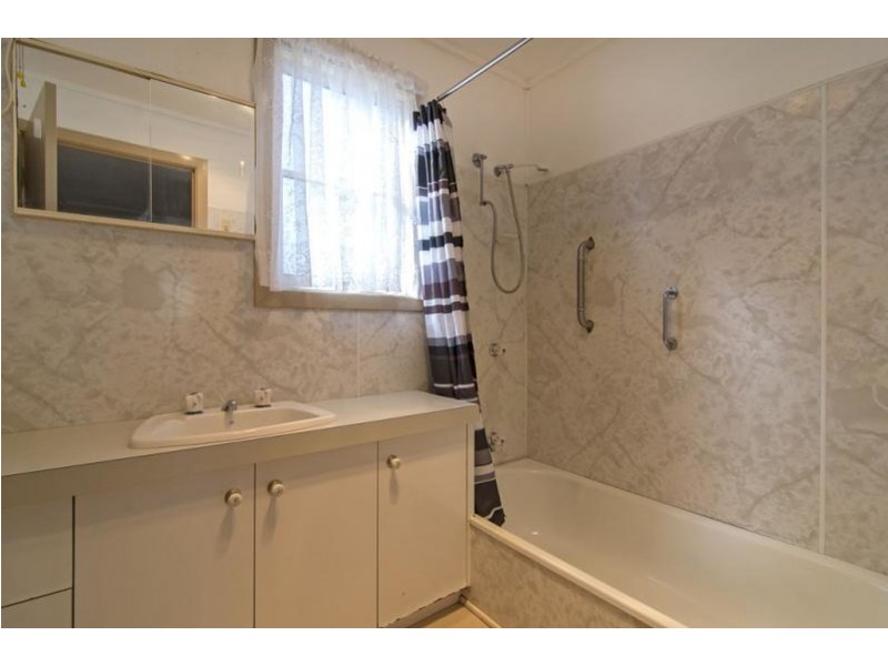 78 Geoffrey Street, Mount Lofty QLD 4350