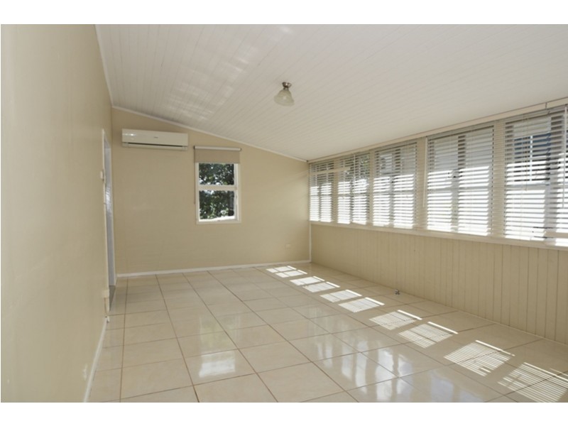 5 Seaton Street, South Toowoomba QLD 4350