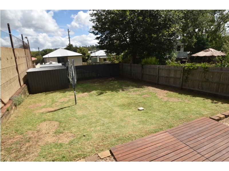 5 Seaton Street, South Toowoomba QLD 4350