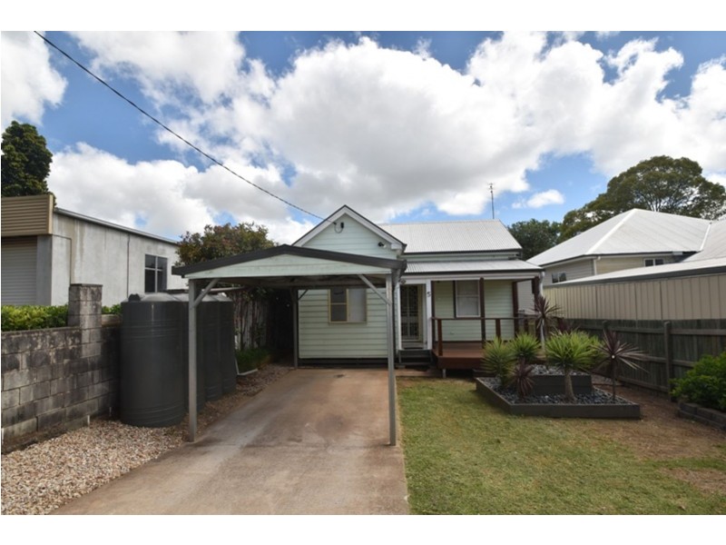 5 Seaton Street, South Toowoomba QLD 4350