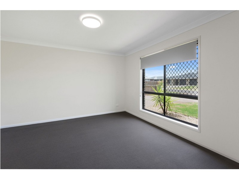 6 Magpie Drive, Cambooya QLD 4358
