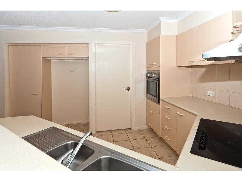 23/367 Margaret Street, Newtown QLD 4350