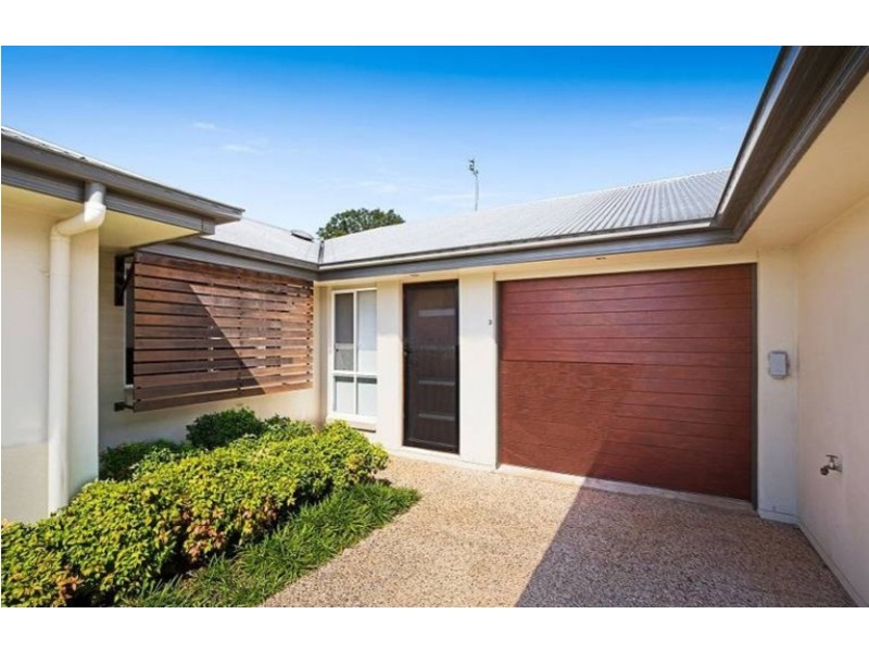 3/7 Whichello Street, Newtown QLD 4350