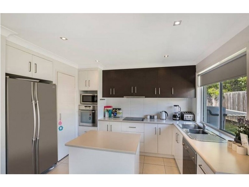 3/7 Whichello Street, Newtown QLD 4350