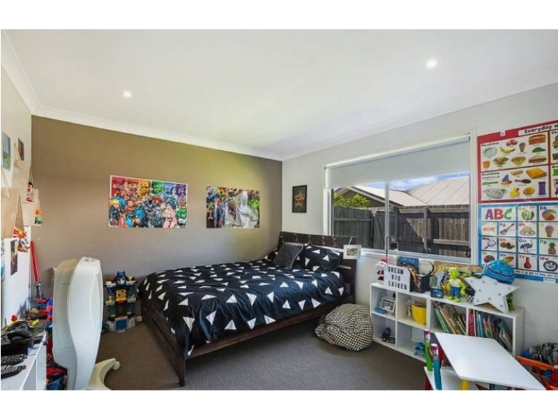 3/7 Whichello Street, Newtown QLD 4350
