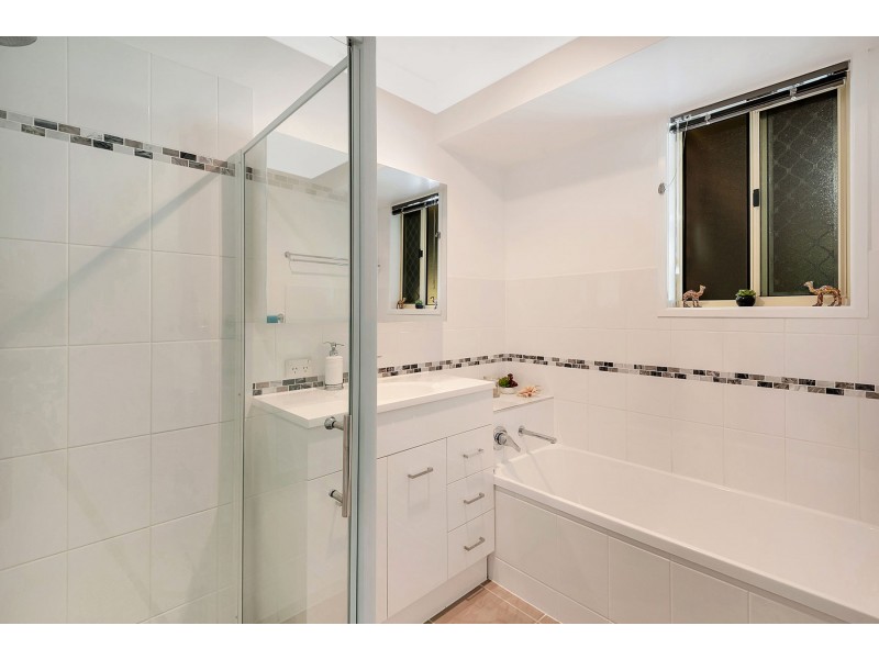 1 Bowden Court, Darling Heights QLD 4350
