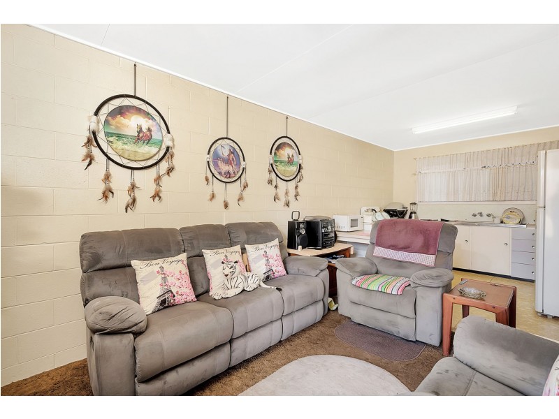 2/37A Tourist Road, East Toowoomba QLD 4350