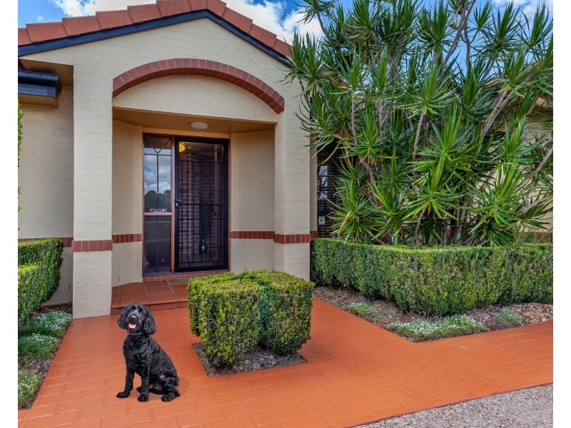 1 Goodman Court, Middle Ridge QLD 4350
